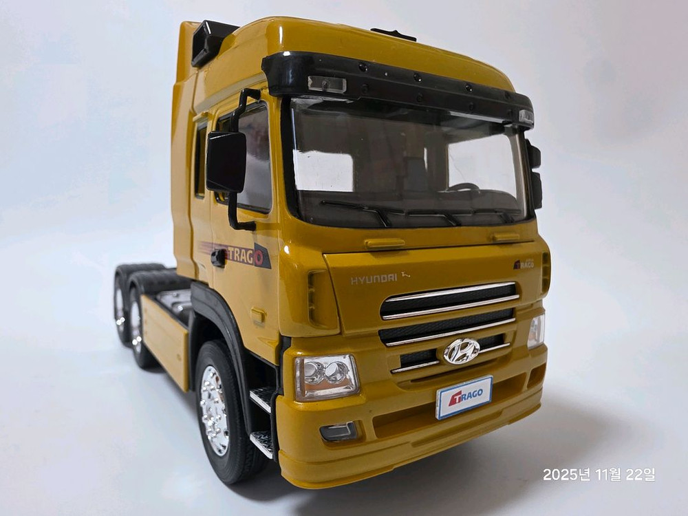 미개봉 1/32 현대 트라고 트랙터트레일러 옐로캐빈 국산미니카 아님 이미지