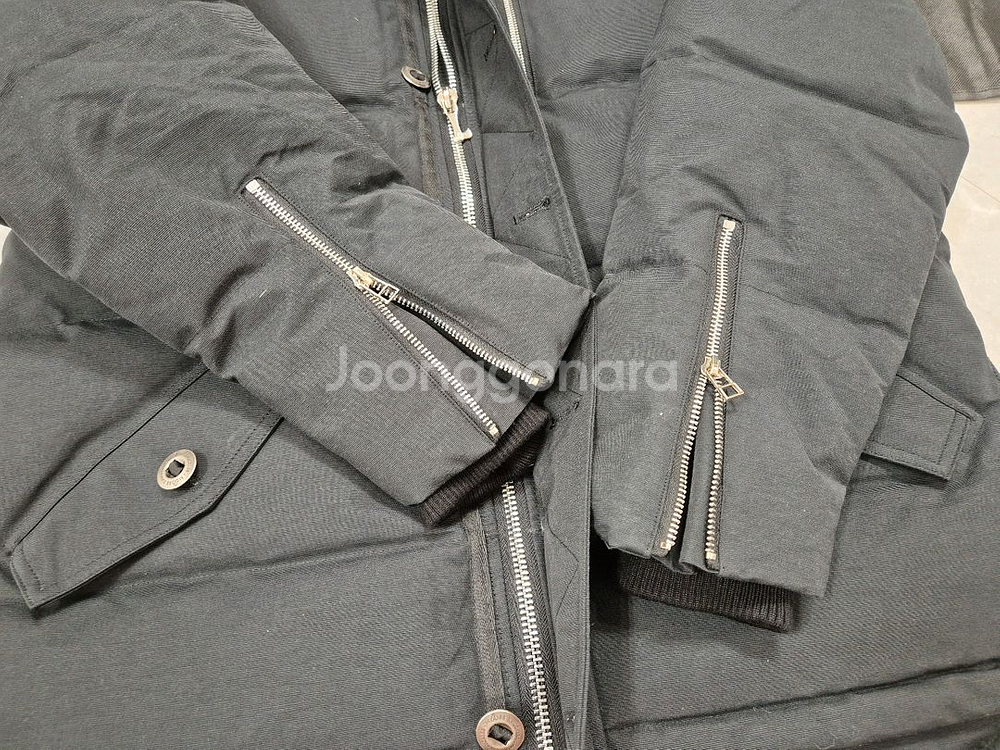 무스너클 3Q 오리지널 쓰리쿼터 블랙 패딩--2