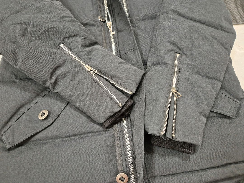 무스너클 3Q 오리지널 쓰리쿼터 블랙 패딩--2