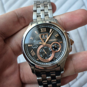 세이코 프리미어 snp054 j 로즈골드 키네틱 무브 퍼페츄얼캘린더 시계 이미지