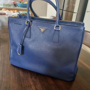 프라다 사피아노 가방 라지 이미지
