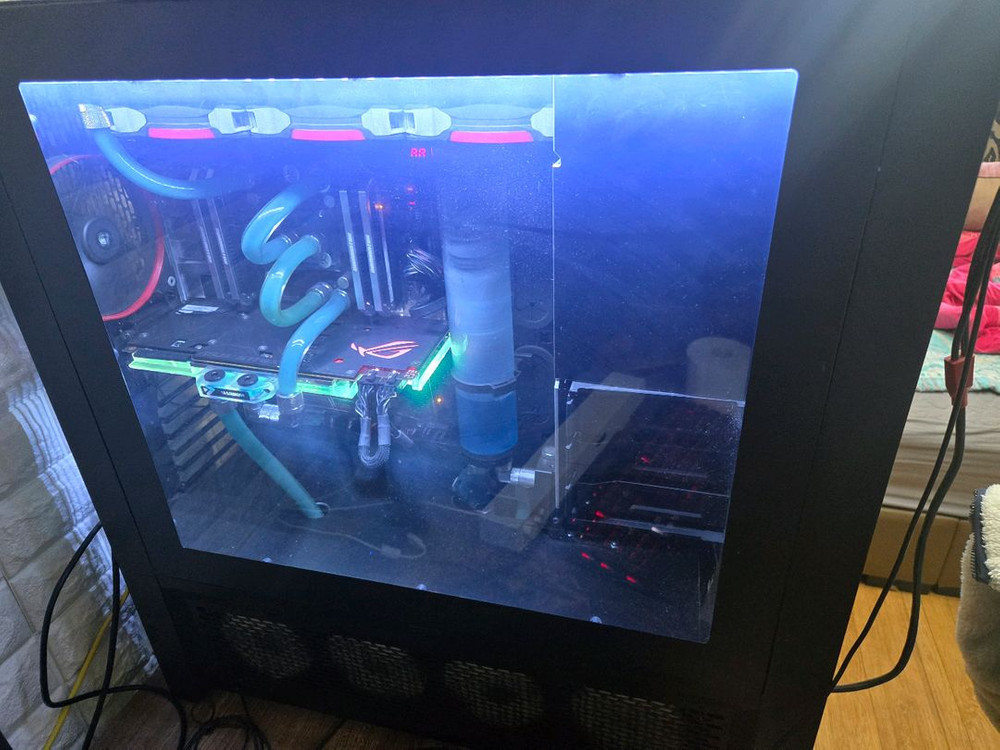 컴퓨터 데스크탑 판매합니다.--1