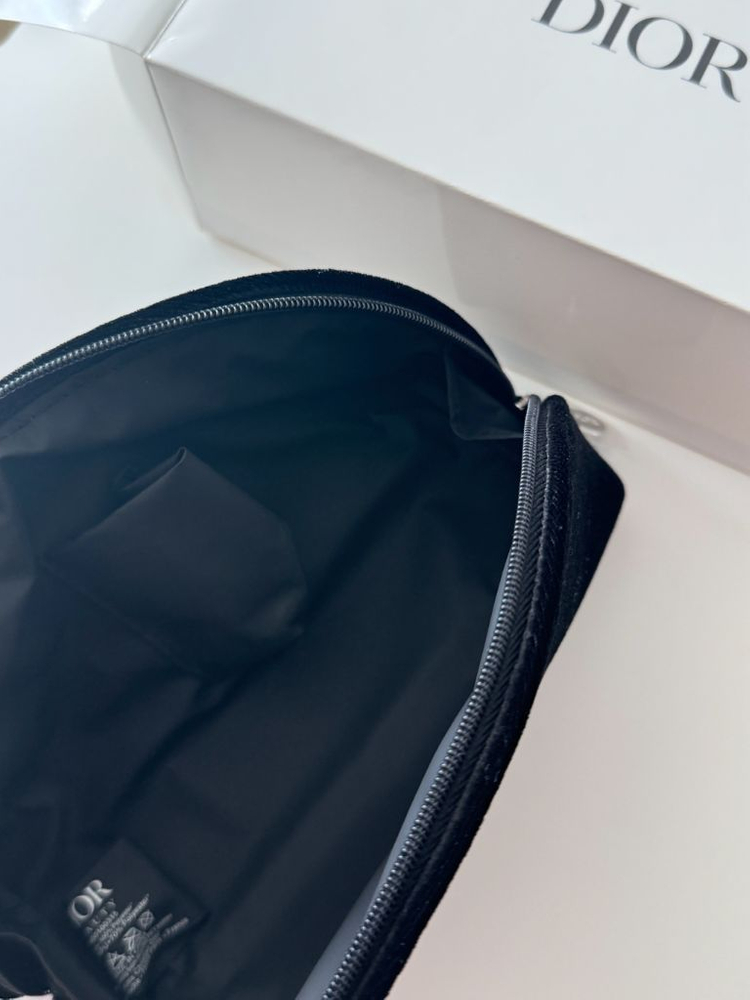 디올 뷰티 벨벳 파우치--3