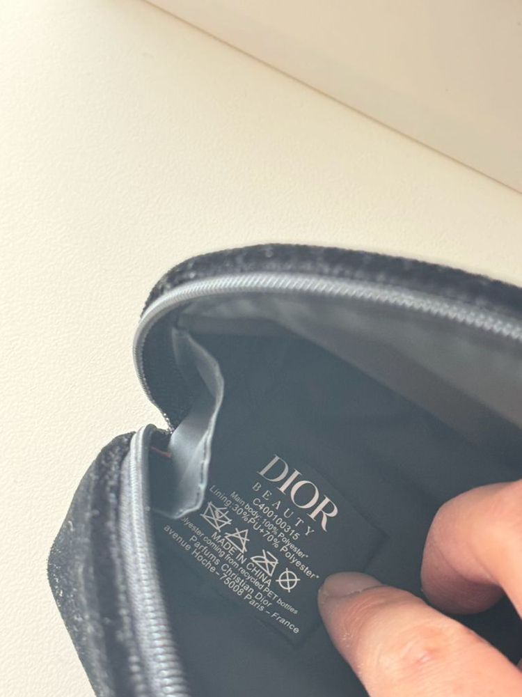 디올 뷰티 벨벳 파우치--5
