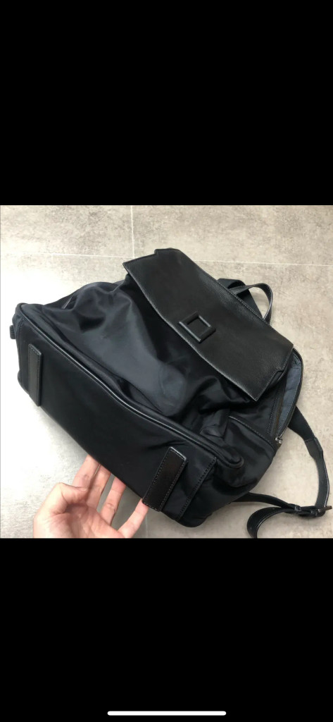 COURONNE 쿠론 23년 셀레나 레브 백팩 소가죽 나일론 출근룩 가방 이미지