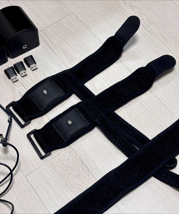 VIVE 3.0 트래커 3개 + 베이스스테이션 2.0 2개 일괄--5