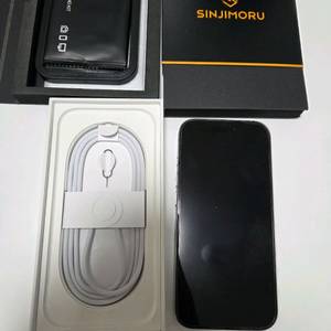 아이폰 16 프로 256 화이트 S급 풀박스 판매합니다.