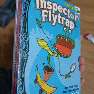 inspector flytrap 인스펙터 플라이트랩 영어원서