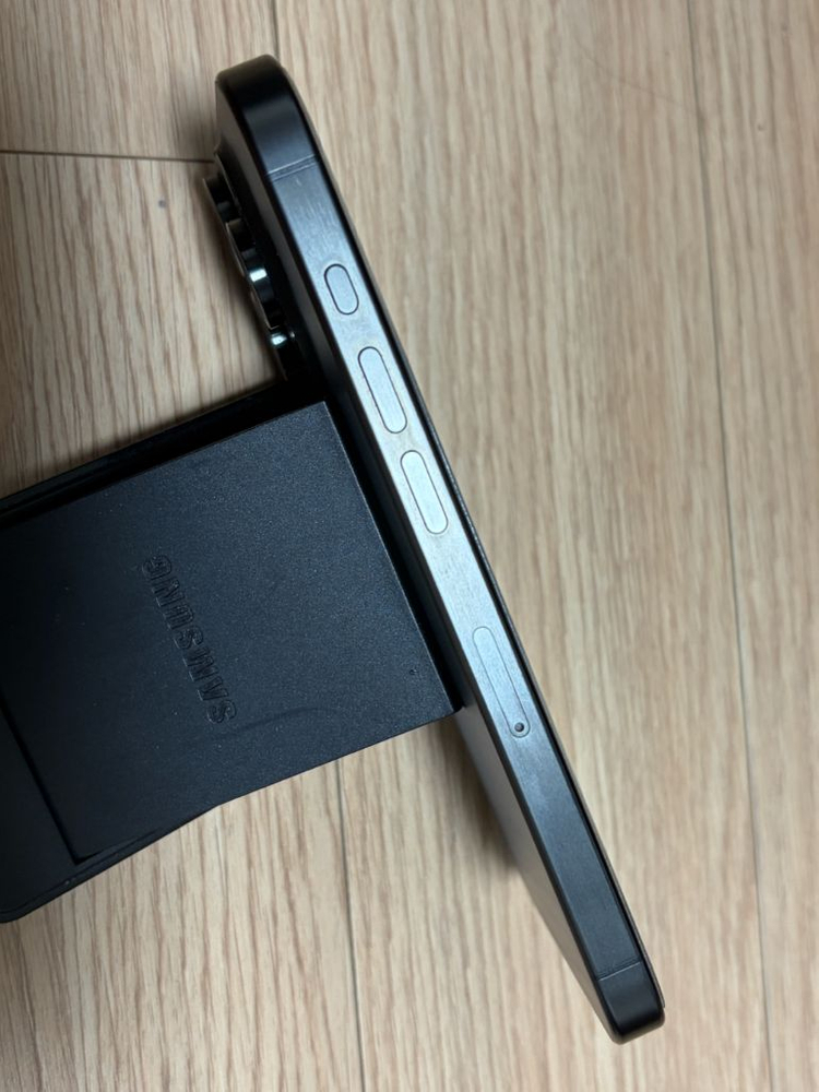 아이폰 15프로 블랙--3