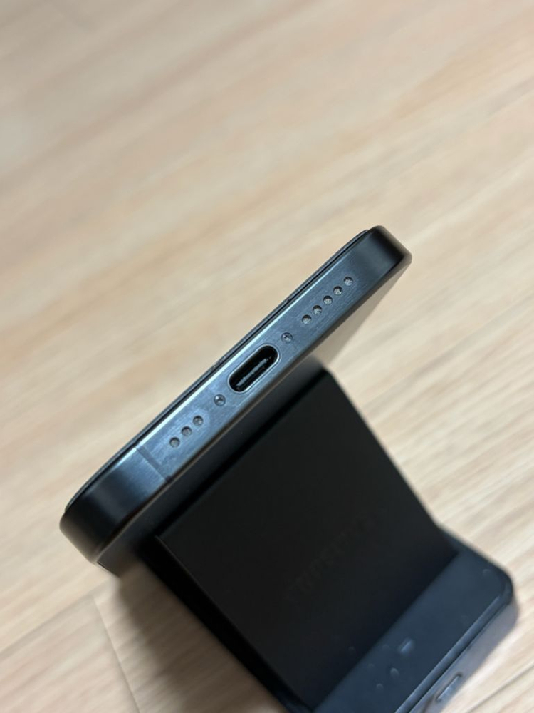 아이폰 15프로 블랙--5