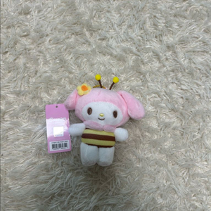 (새상품) 마이멜로디 꿀벌 인형키링 이미지