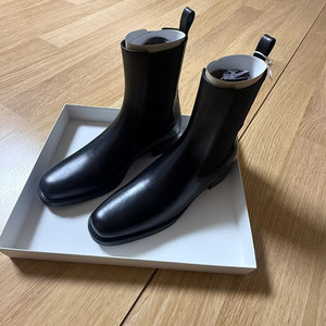 새상품 cos 코스 여자 첼시부츠 240