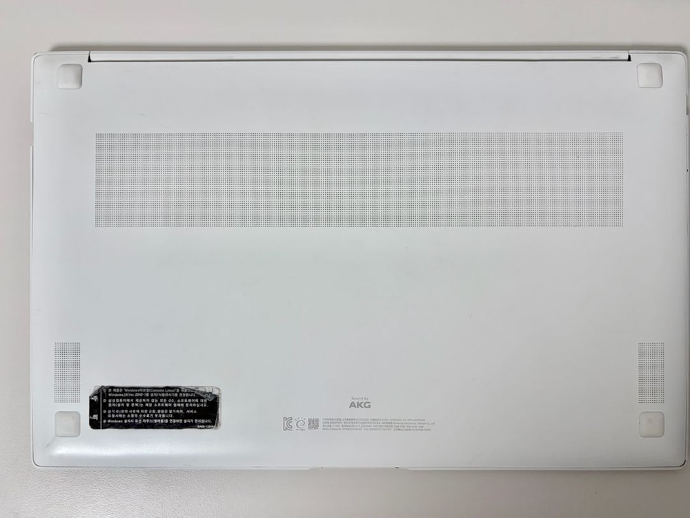 삼성 갤럭시북 프로 16/256 +마우스 포함--1