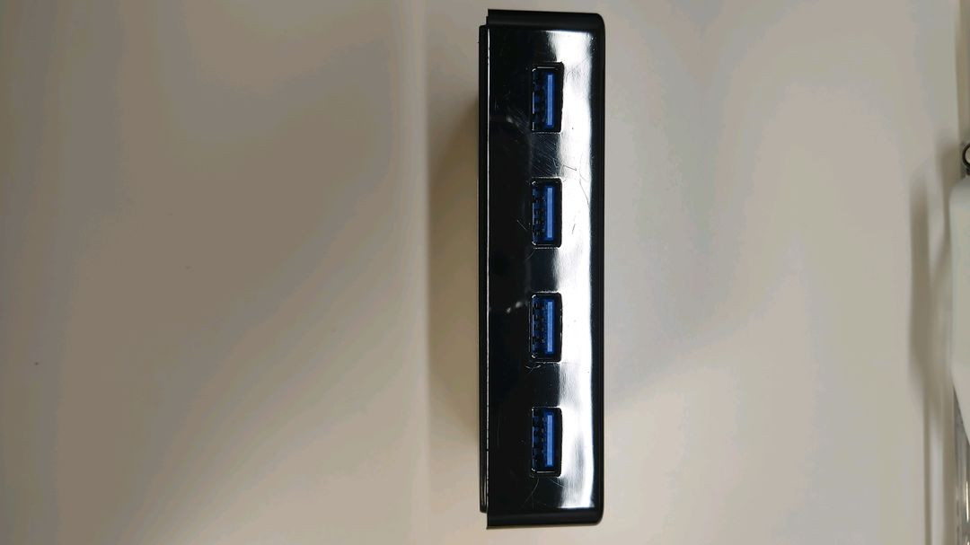 오리코 4포트 USB 허브 팝니다!--2