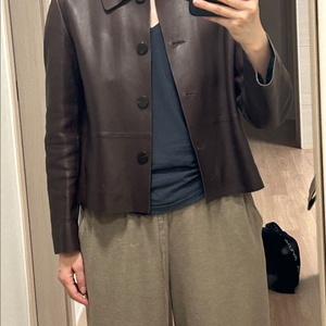 띠어리가죽쟈켓팝니다