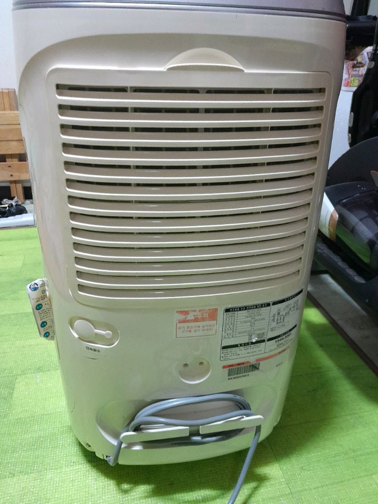 중고 DHC-159IPN 위닉스제습기 2013년 15l 70000원--2