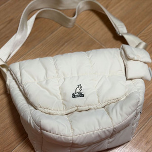캉골패딩가방 (푸퍼메신저백) 이미지