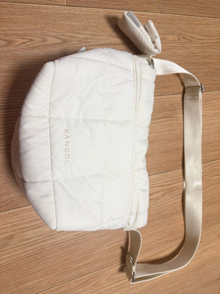 캉골패딩가방 (푸퍼메신저백) 이미지