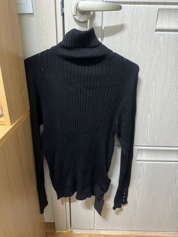 더엣지 the AtG 소프트 터틀넥 니트 이미지