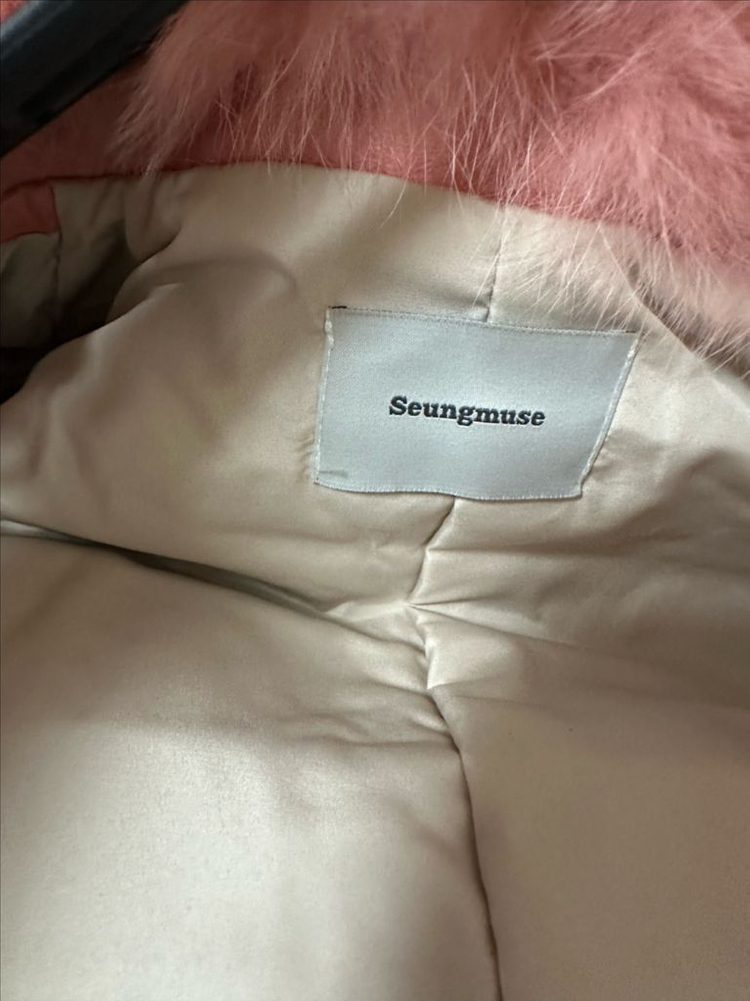 승뮤즈 사가폭스퍼 크롭핑크 55.66--2