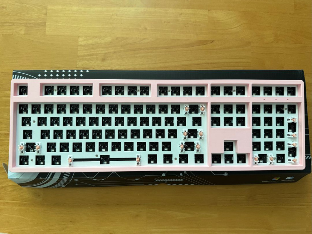 T108 풀배열 기계식 키보드 핑크 베어본--2