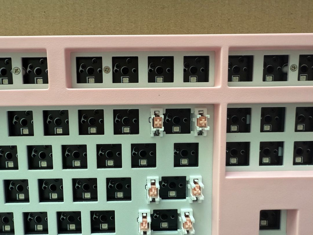 T108 풀배열 기계식 키보드 핑크 베어본--3