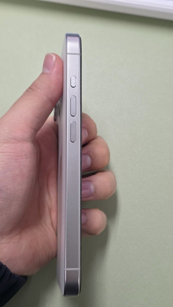 아이폰 15 pro 128GB--2