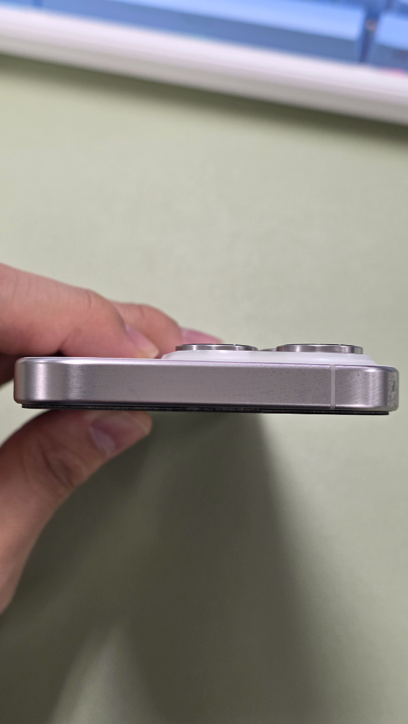 아이폰 15 pro 128GB--5