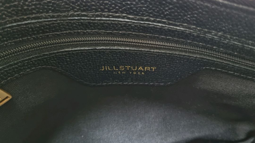[Jill Stuart] 질스튜어트 블랙 가죽 크로스백 이미지