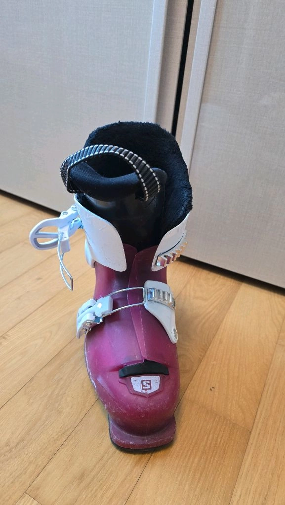 여아 스키부츠 이미지