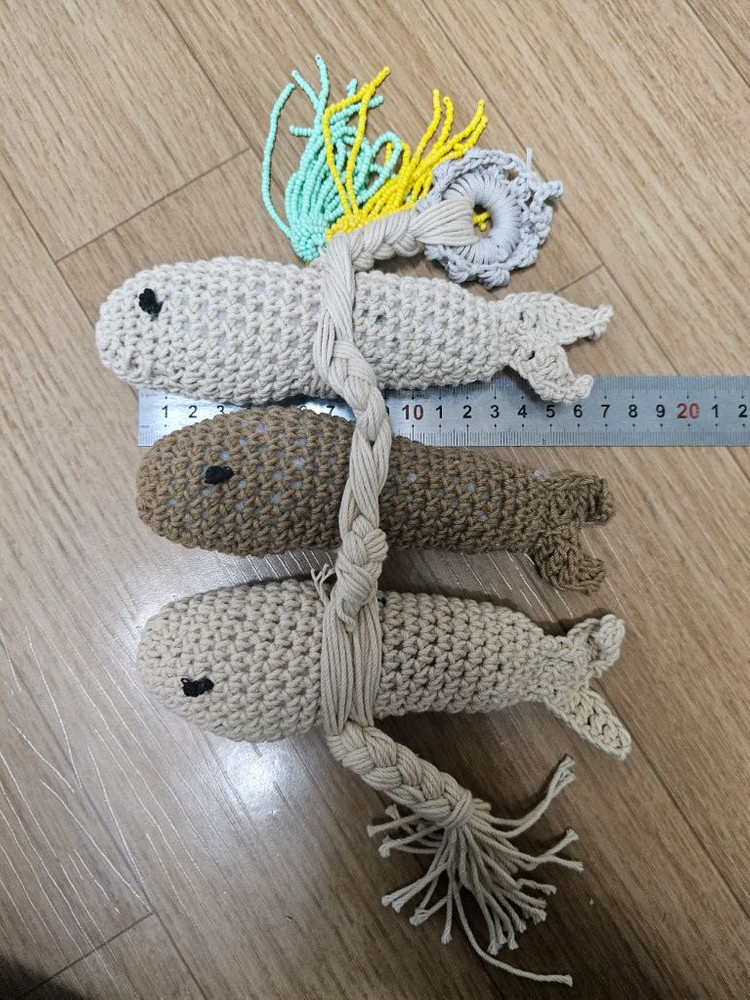 액막이 명태 장식 수제 뜨개질--1