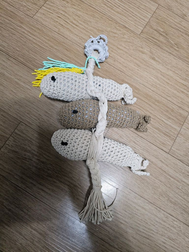 액막이 명태 장식 수제 뜨개질--2