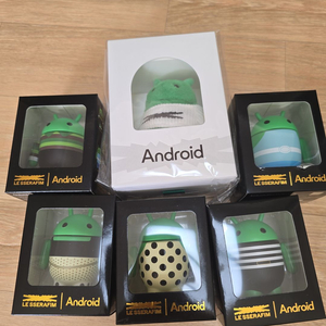 르세라핌 안드로이드 콜라보 피규어, 키링 세트 일괄판매합니다