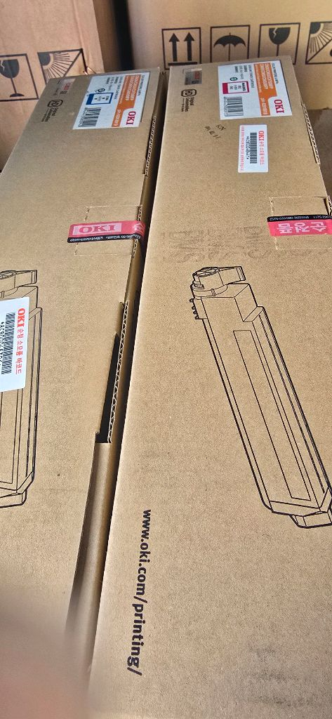 Oki정품토너 C9600/C9650 한세트 판매합니다.--1
