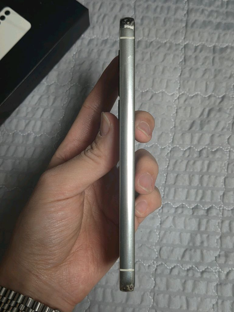 갤럭시 S23 크림 A급 256GB 자급제 삼케플 가능--2