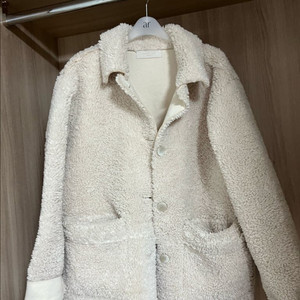 런던레이스 양털 무스탕 이미지