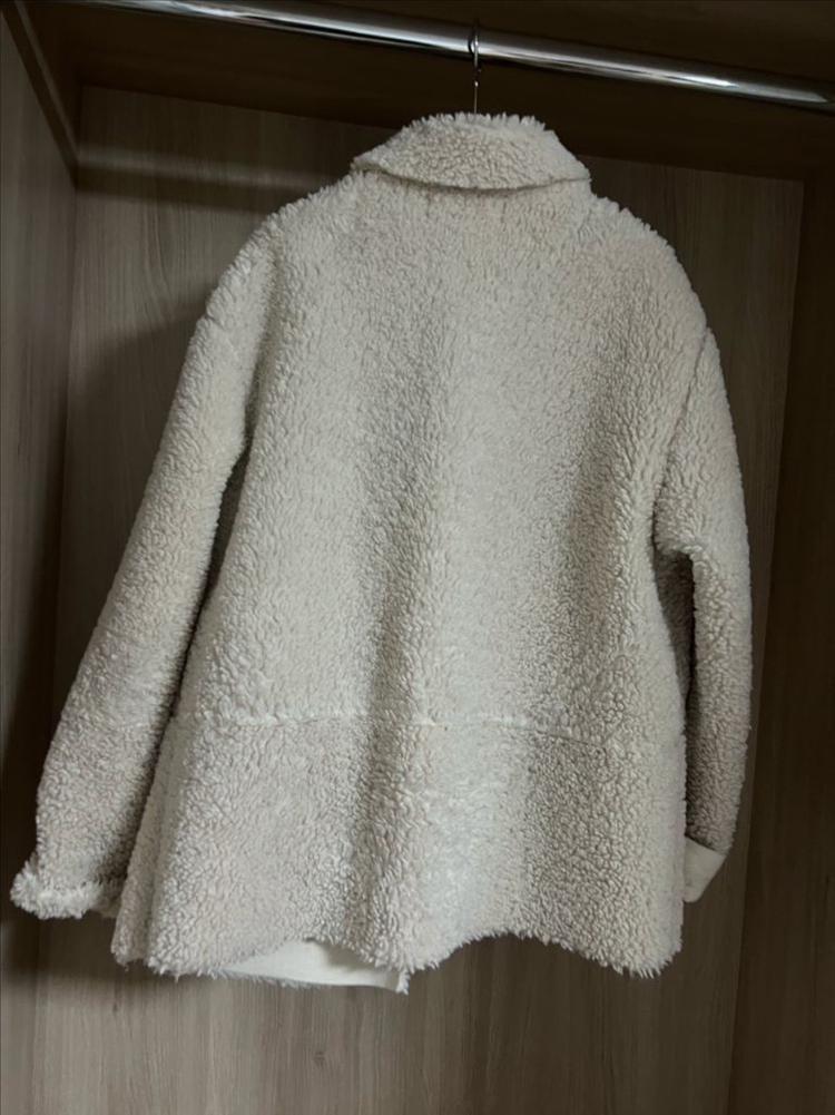 런던레이스 양털 무스탕 이미지