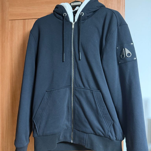 무스너클 버니스웨터 상태좋아요