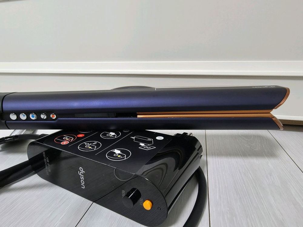 다이슨 에어스트레이트 블루코퍼 드라이 고데기 거의새것--3