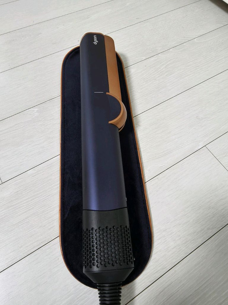 다이슨 에어스트레이트 블루코퍼 드라이 고데기 거의새것--4