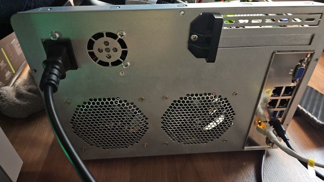 8베이 타오나스 16gb ECC 램 IPMI 원격접속 자작나스 판매--3