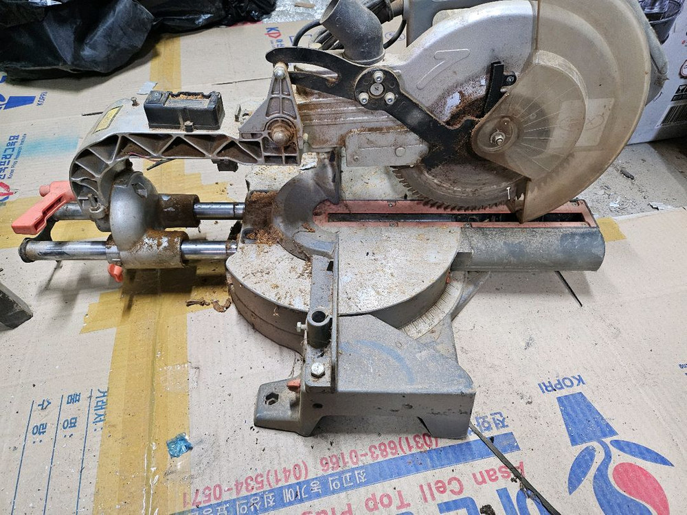 10인치 TUV 슬라이딩 각도 절단기(미국) 이미지