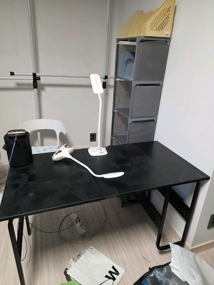 쇼파, 책상, 자전거 거치대, 스탠드 조명, 보행기구, 캐리어--5