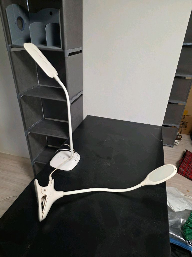 쇼파, 책상, 자전거 거치대, 스탠드 조명, 보행기구, 캐리어--9