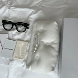 젠틀몬스터 마르지엘라 mm117