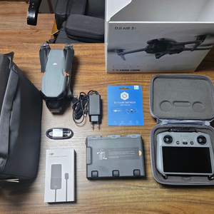 가격내림) DJI 매빅에어3S 플라이모어 콤보 개봉후 사용하지않는 새상품 과 2년 케어리프래쉬 판매합니다