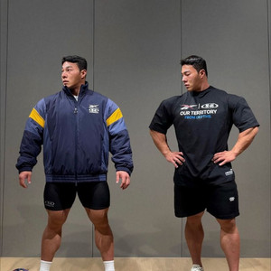 압도 리복 콜라보 올라운더 반팔(m, l) 원가 판매!