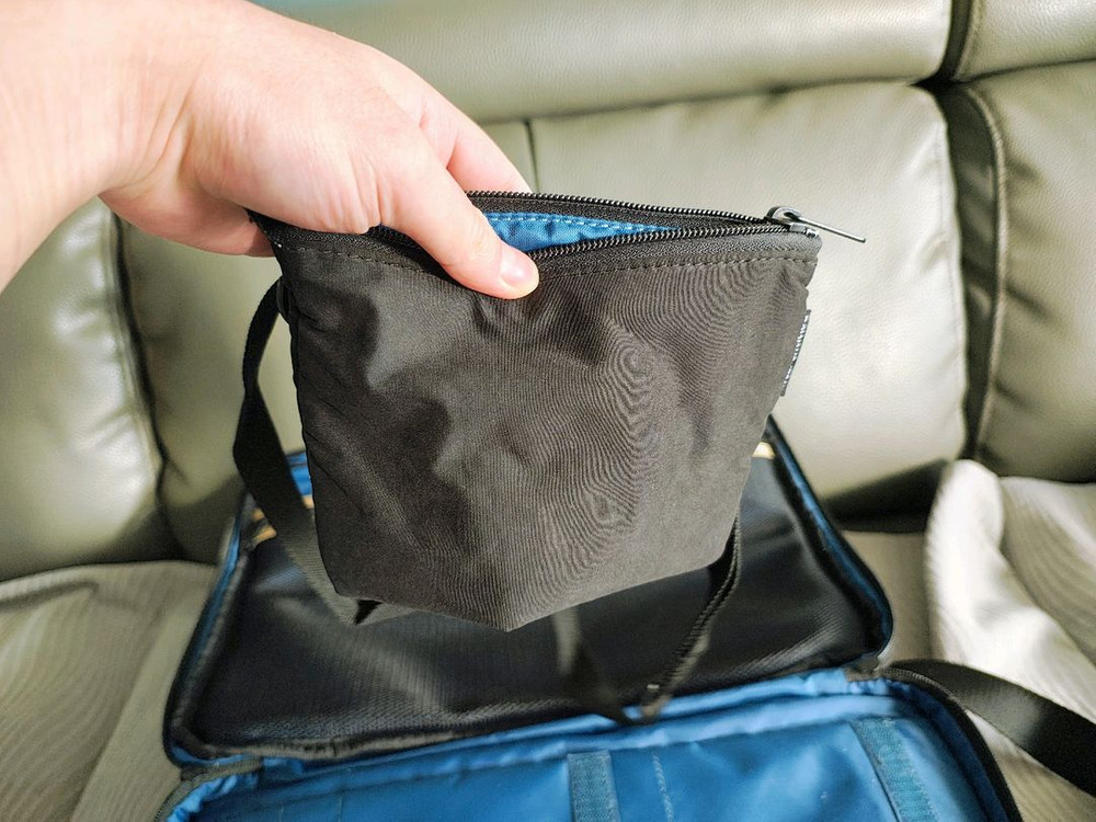 마지언타이틀 서류가방--4