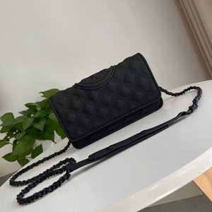 토리버치 플래밍 매트 체인 지갑 142518 [해외]새상품