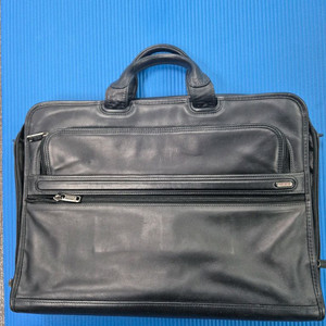 투미 브리프케이스